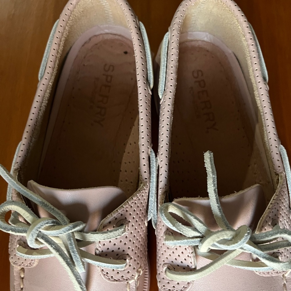 Sperry Women's Light Pink Boat Shoes